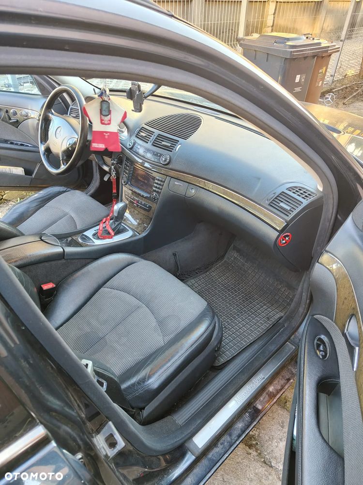 Mercedes-Benz Klasa E 320 CDI T Avantgarde - 6