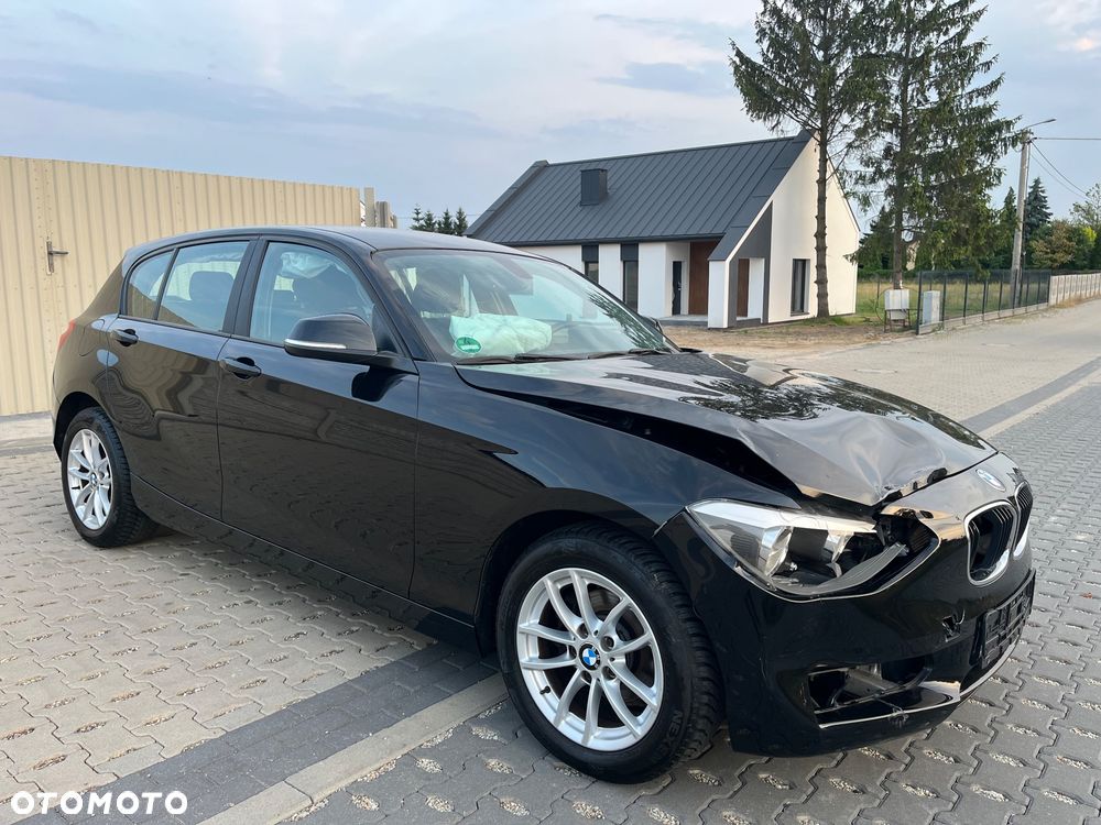 BMW Seria 1 116i - 4