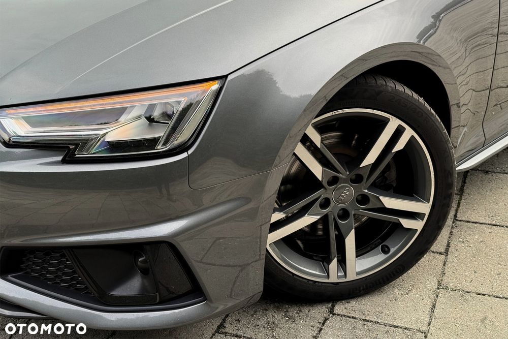 Audi A4 Avant 40 TFSI S tronic S line - 9