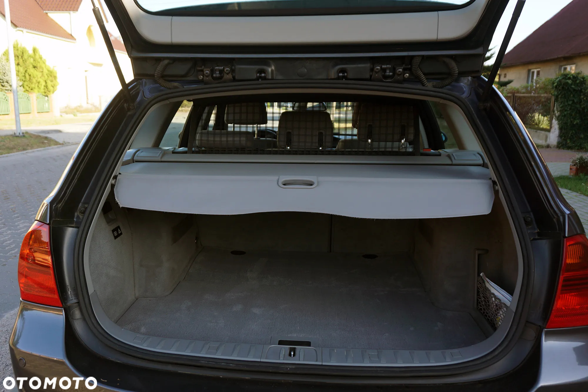 BMW Seria 3 320i Touring - 8
