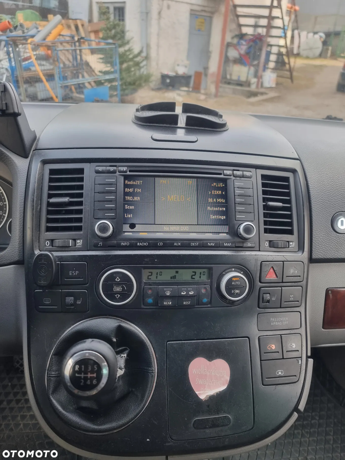 Volkswagen Multivan - 12