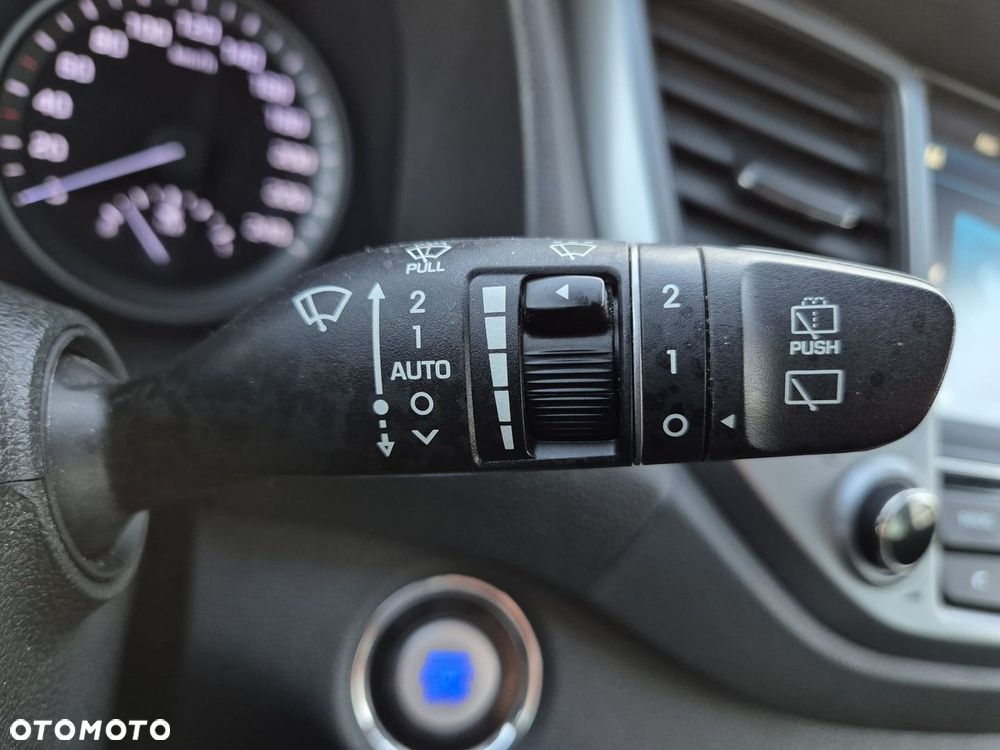 Hyundai Tucson 2.0 CRDI BlueDrive Style 2WD - 22