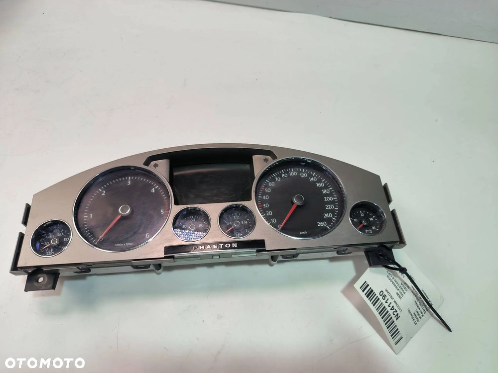 Licznik / Prędkościomierz 3D0920886C  Volkswagen, Phaeton 2011 3.0 TDI - 1