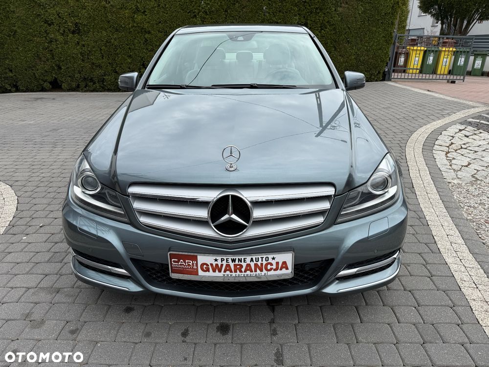 Mercedes-Benz Klasa C 180 CGI BlueEff Avantgarde - 9