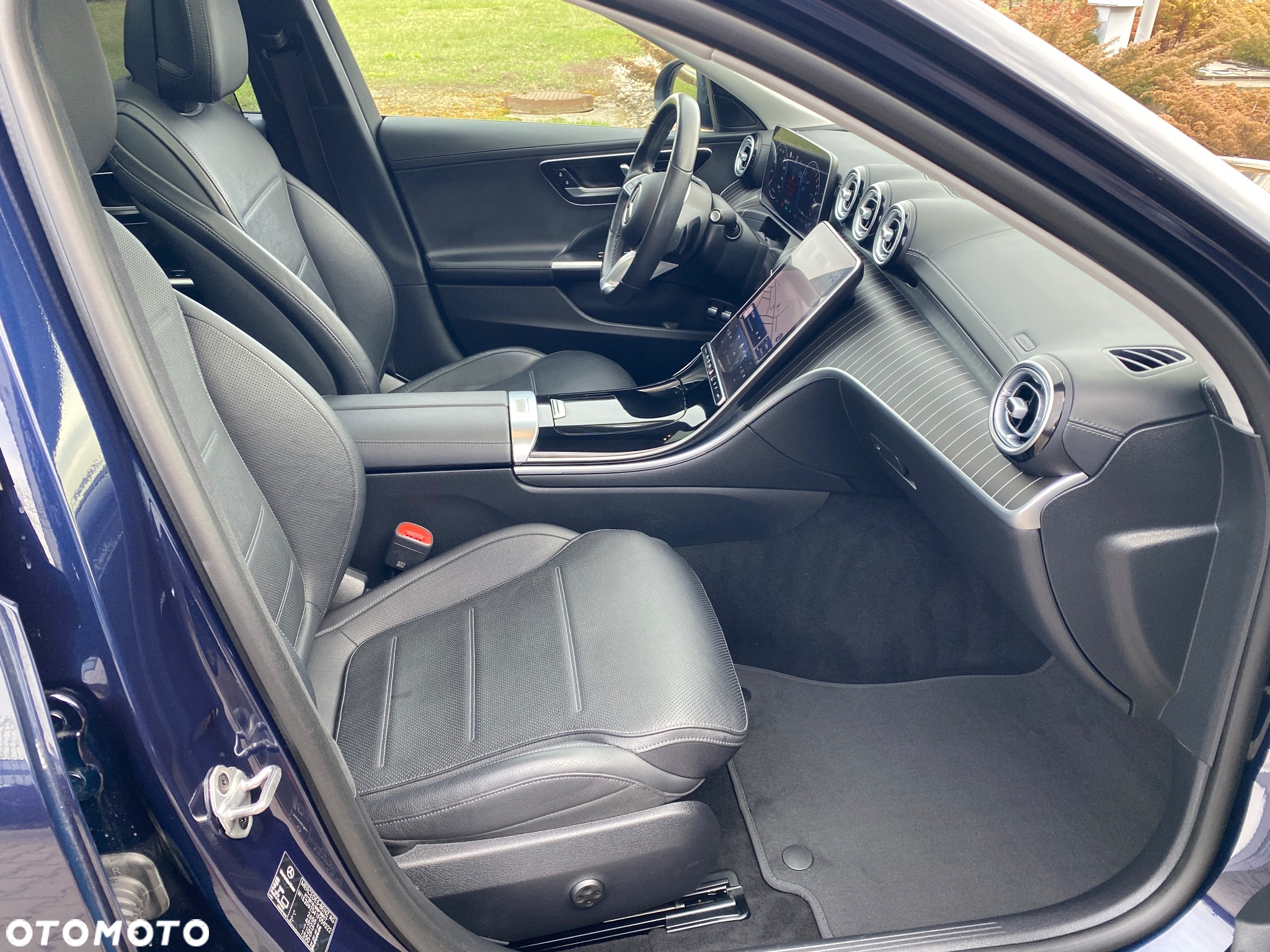Mercedes-Benz Klasa C 300 e PHEV Avantgarde - 21