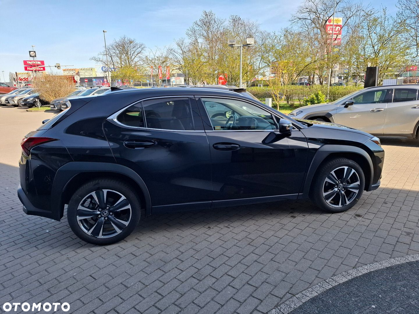 Lexus UX - 6