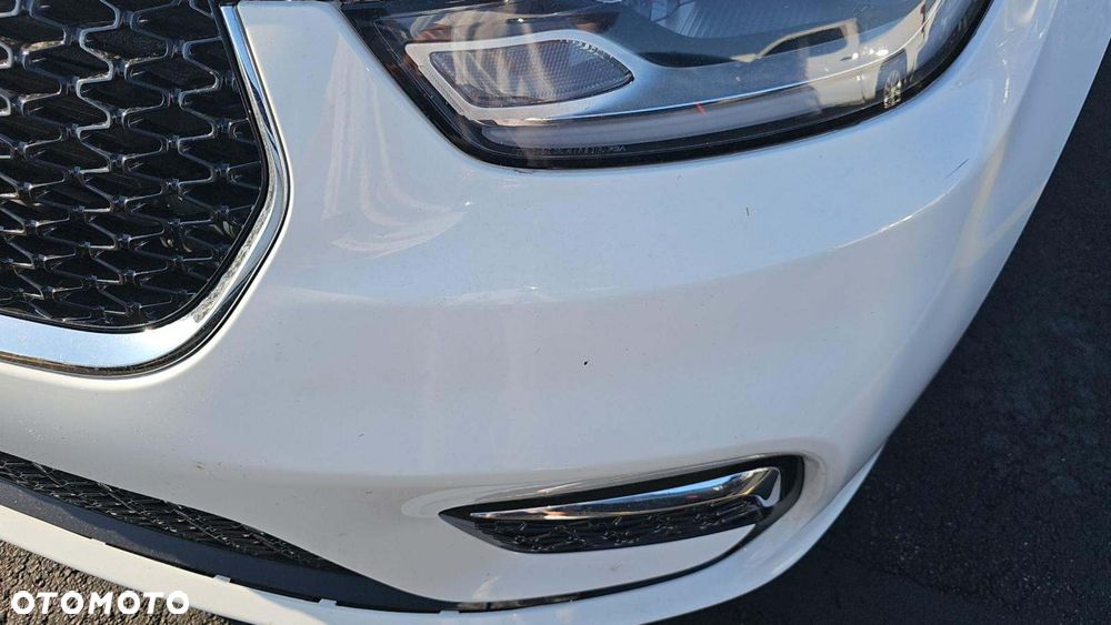 Chrysler Pacifica - 15
