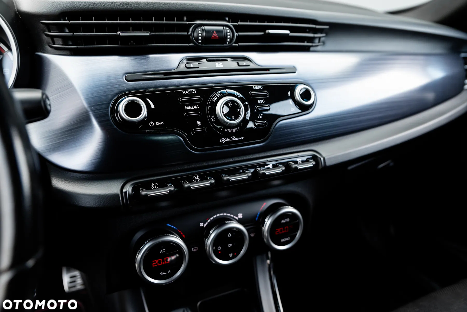 Alfa Romeo Giulietta 1750 TBi Quadrifoglio Verde - 33