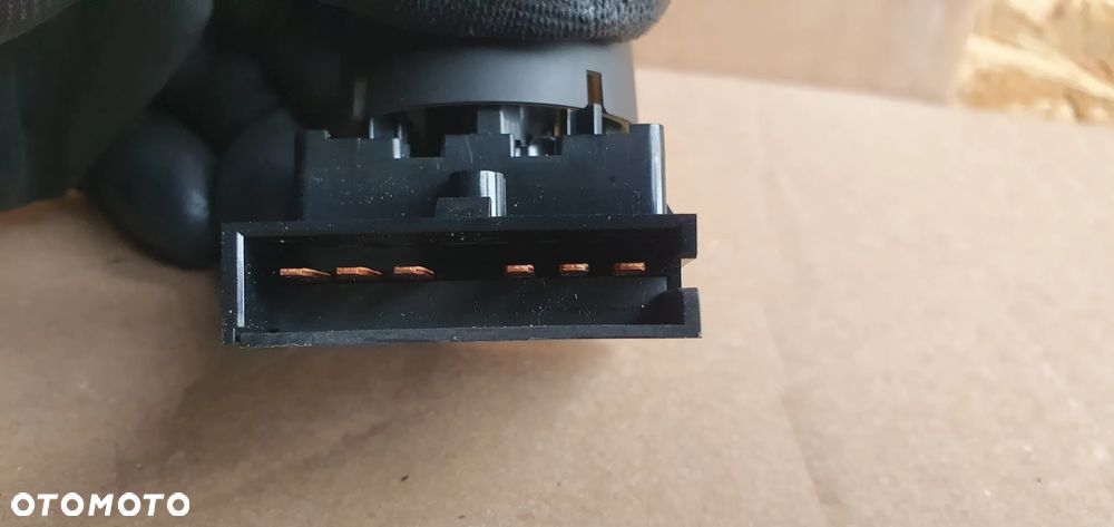 Panel przełącznik regulacji fotela kierowcy lewy Opel Insignia A 13285104 - 4