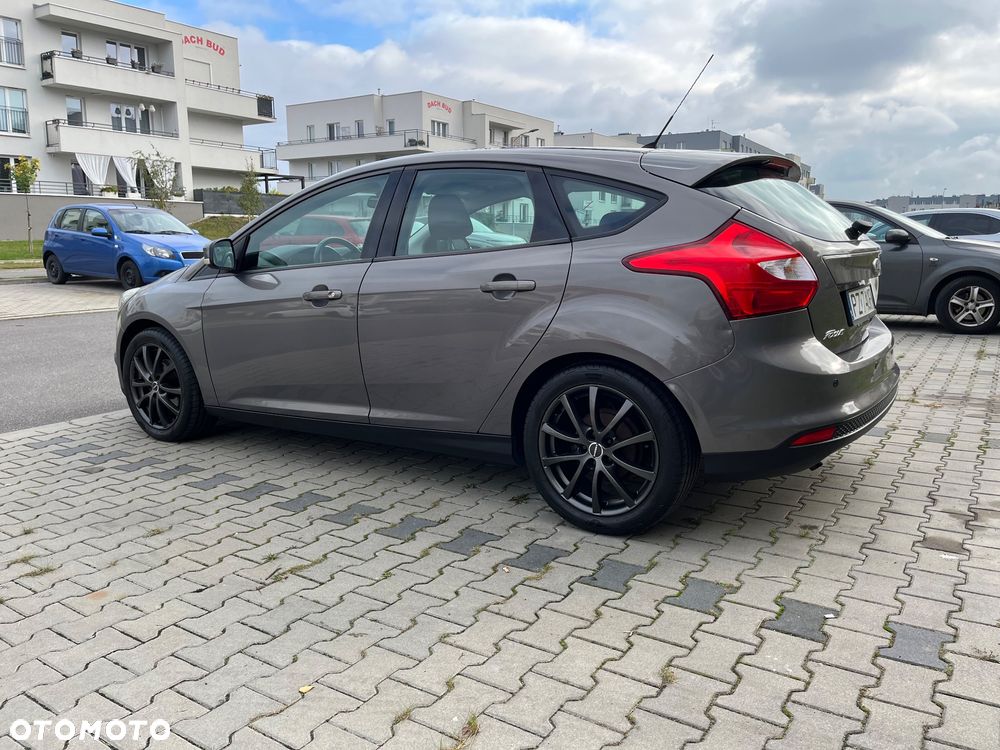 Ford Focus 1.6 Trend Sport - 14