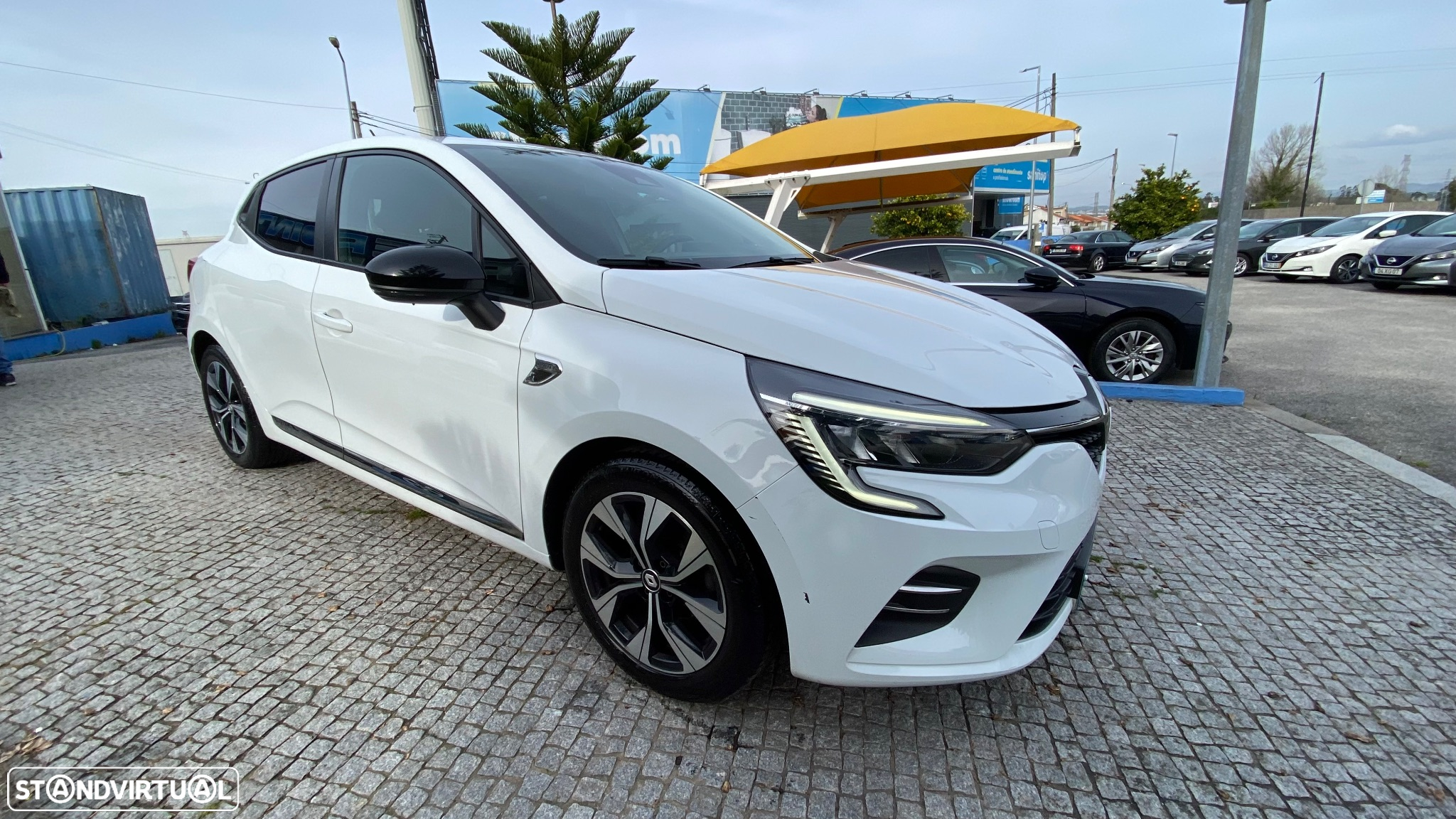 Renault Clio 1.0 TCe Limited Bi-Fuel - 4