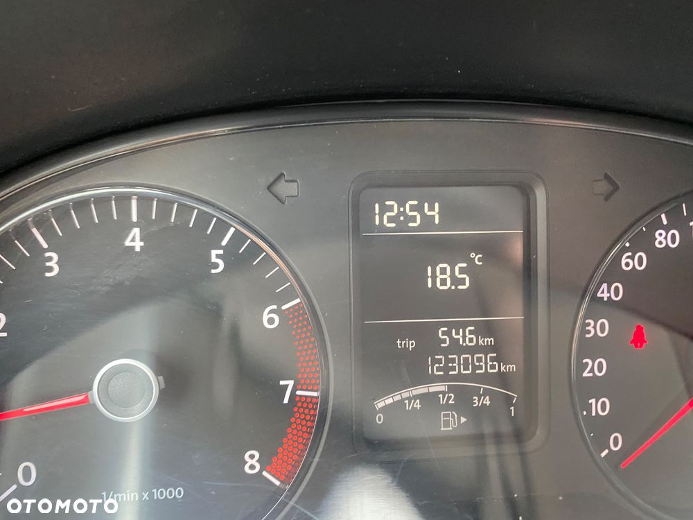 Volkswagen Polo 1.2 Comfortline - 12