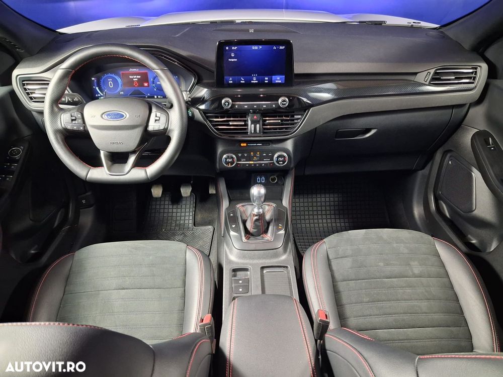 Ford Kuga - 12