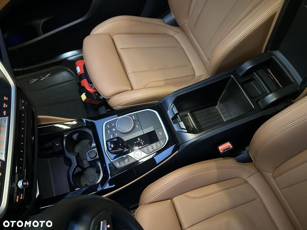 BMW X4 xDrive20d sport - 26