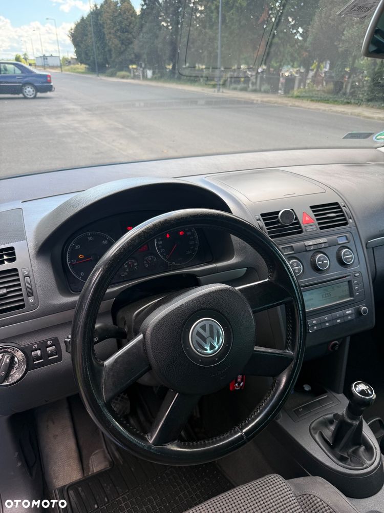 Volkswagen Touran 1.9 TDI - 17