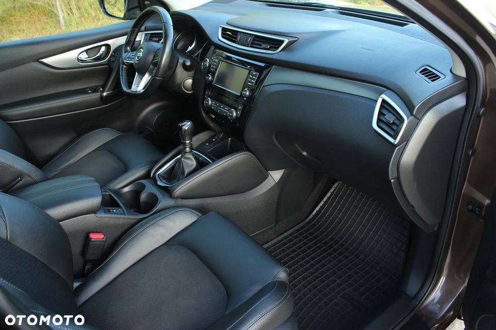 Nissan Qashqai 1.6 DIG-T TEKNA+ - 22