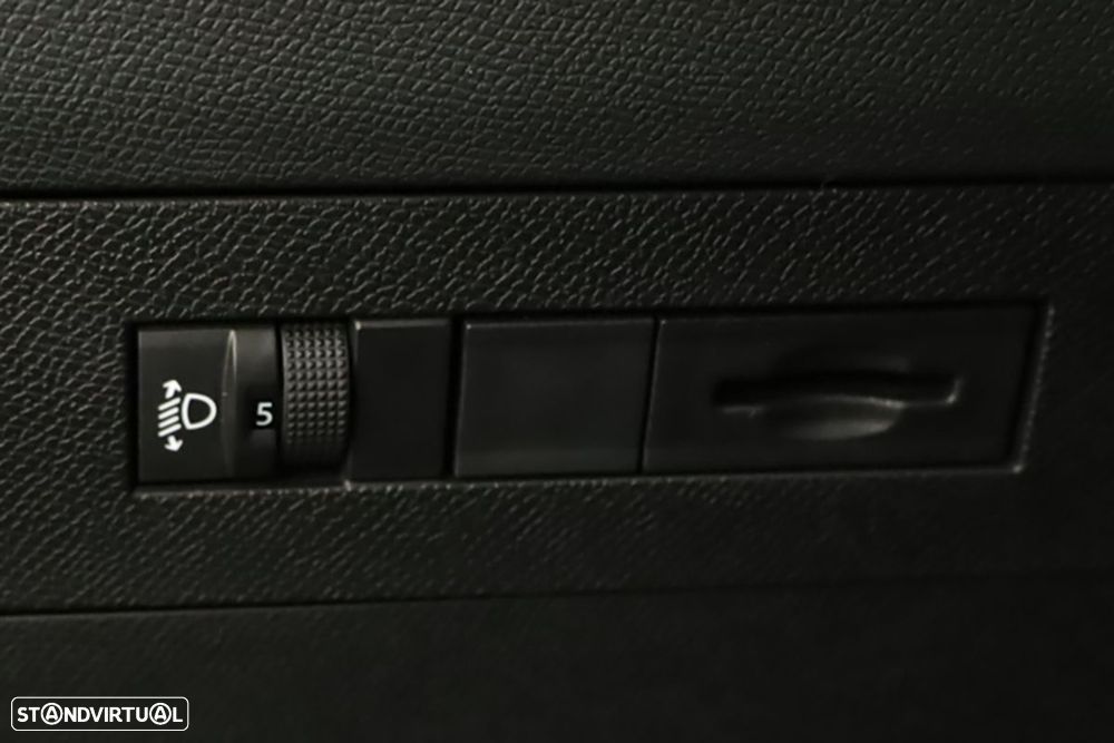 Opel Astra 1.5 D Edition Aut. - 18