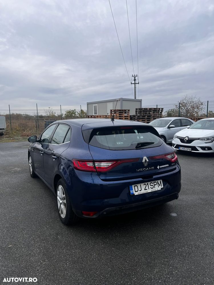 Renault Megane 2018 photo 4