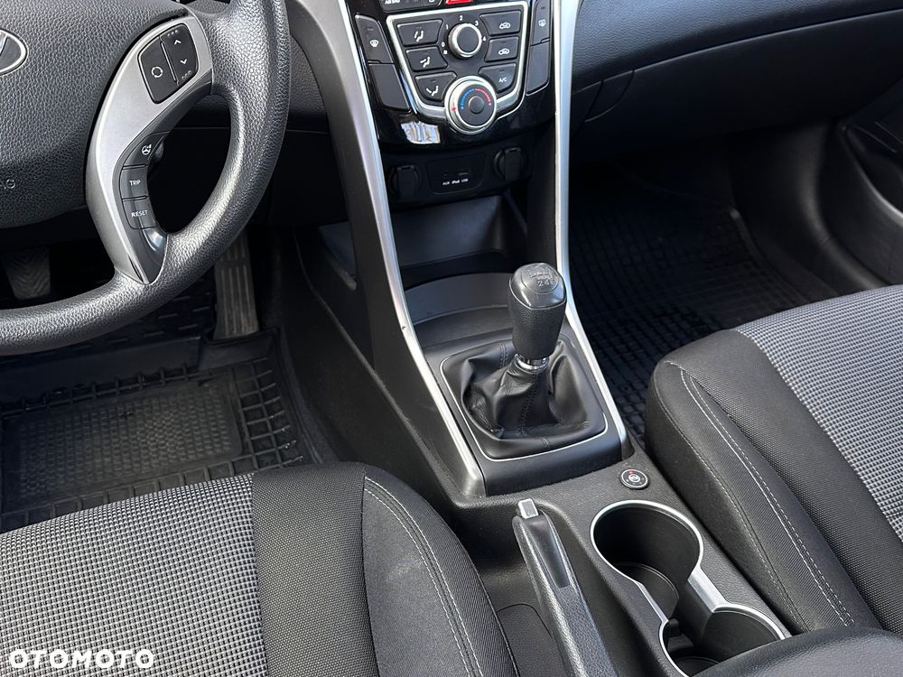 Hyundai i30 1.4 Comfort - 23