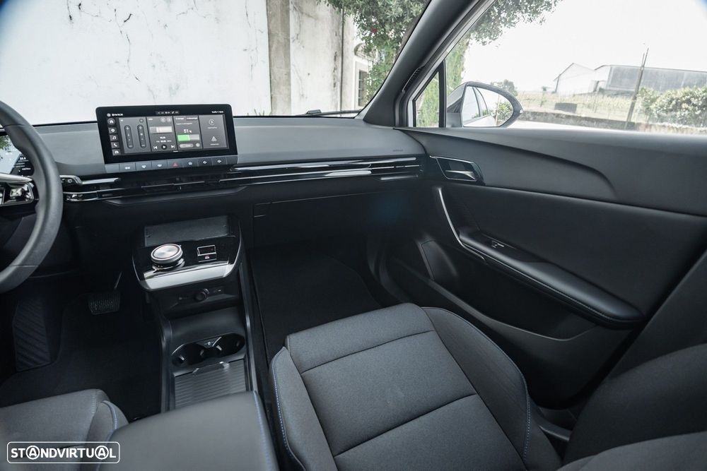 MG MG4 51 kWh Standard - 41