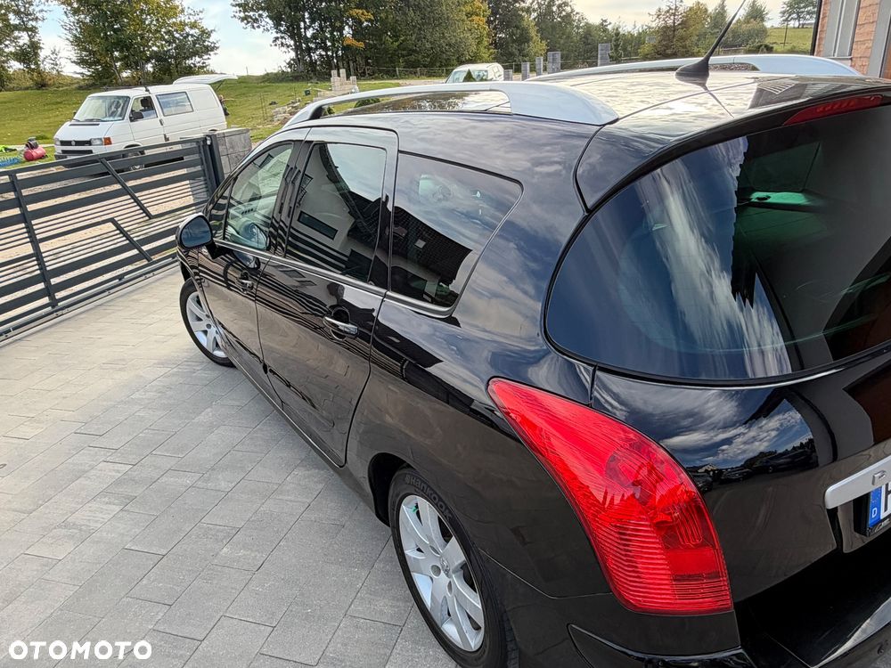 Peugeot 308 120 VTi Family - 12