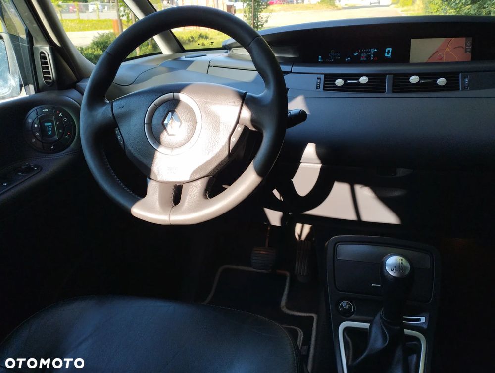 Renault Espace 2.0 dCi FAP Expression - 21