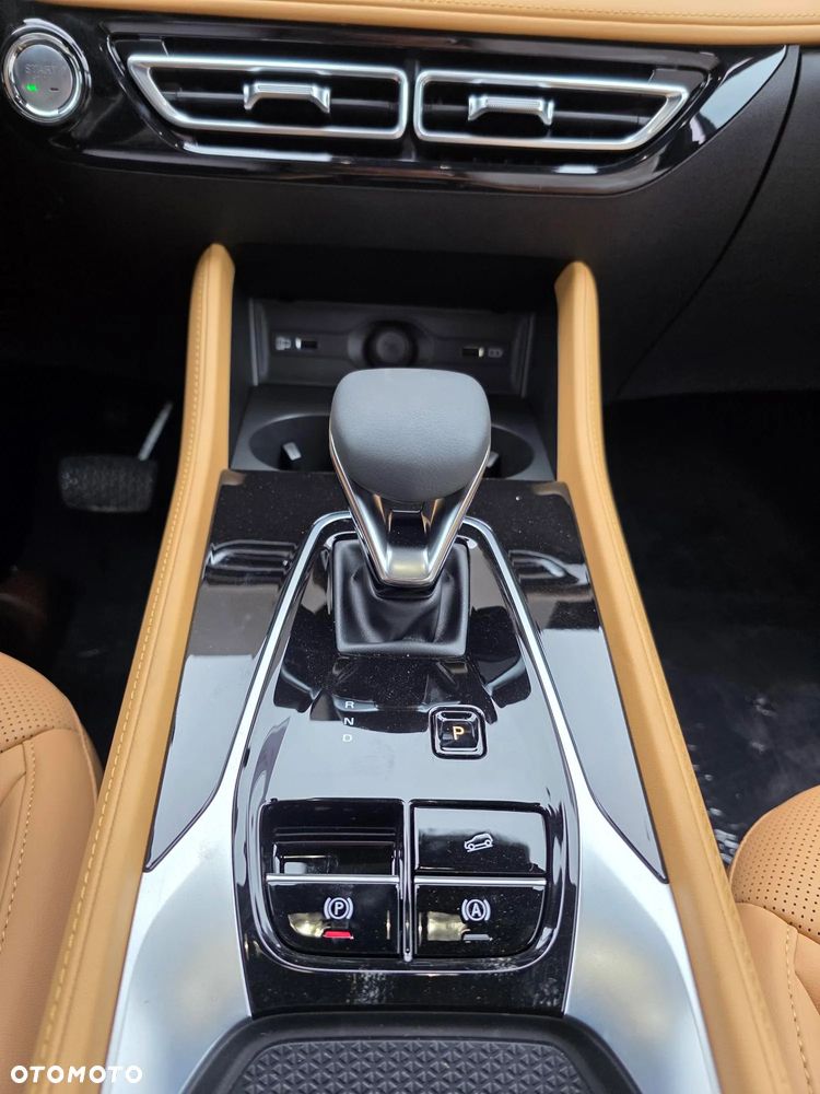 MG HS 1.5 T-GDI Exclusive DCT - 13