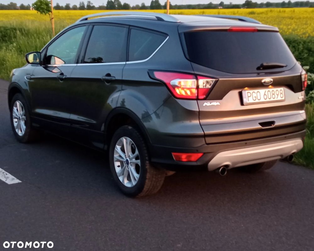 Ford Kuga - 2
