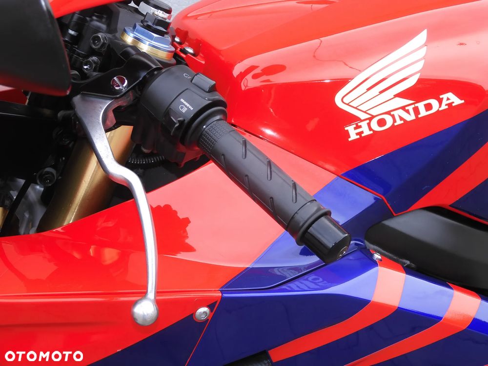 Honda CBR - 25