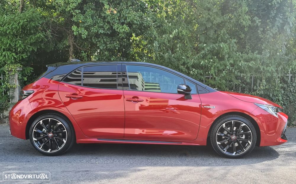 Toyota Corolla 2.0 Hybrid GR-Sport - 2