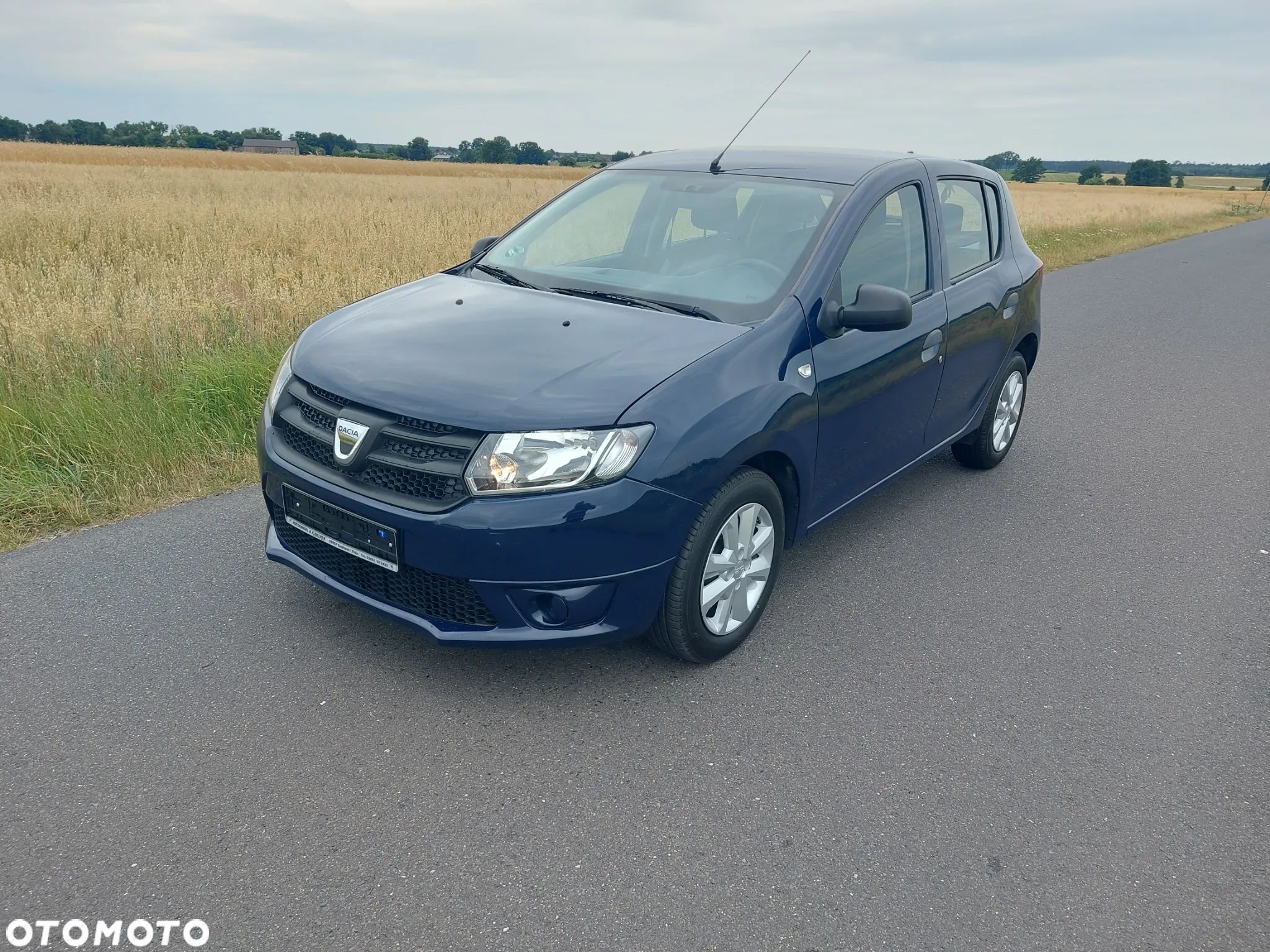 Dacia Sandero 1.2 16V 75 Celebration - 1