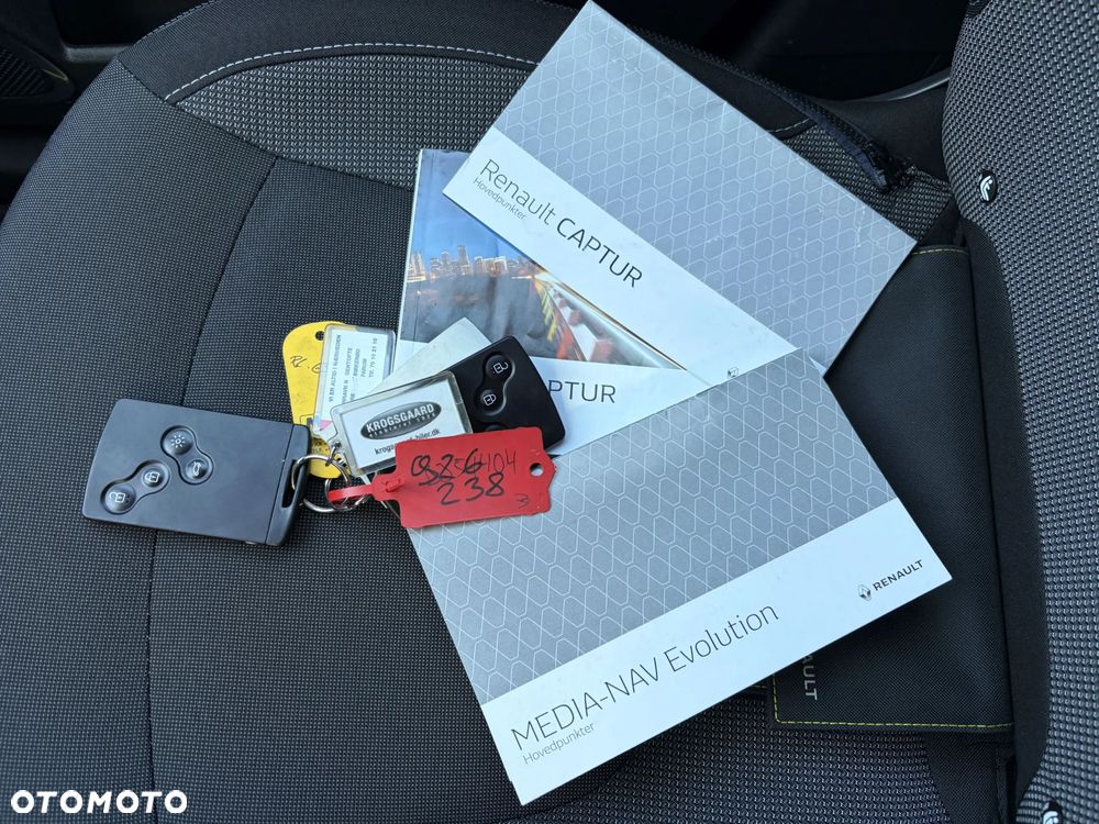 Renault Captur ENERGY TCe 120 EDC LIMITED - 36