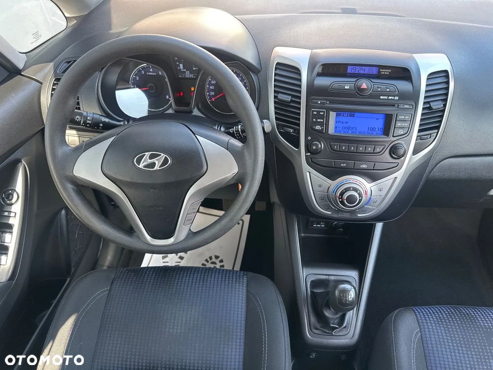 Hyundai ix20 1.4 blue Comfort - 24