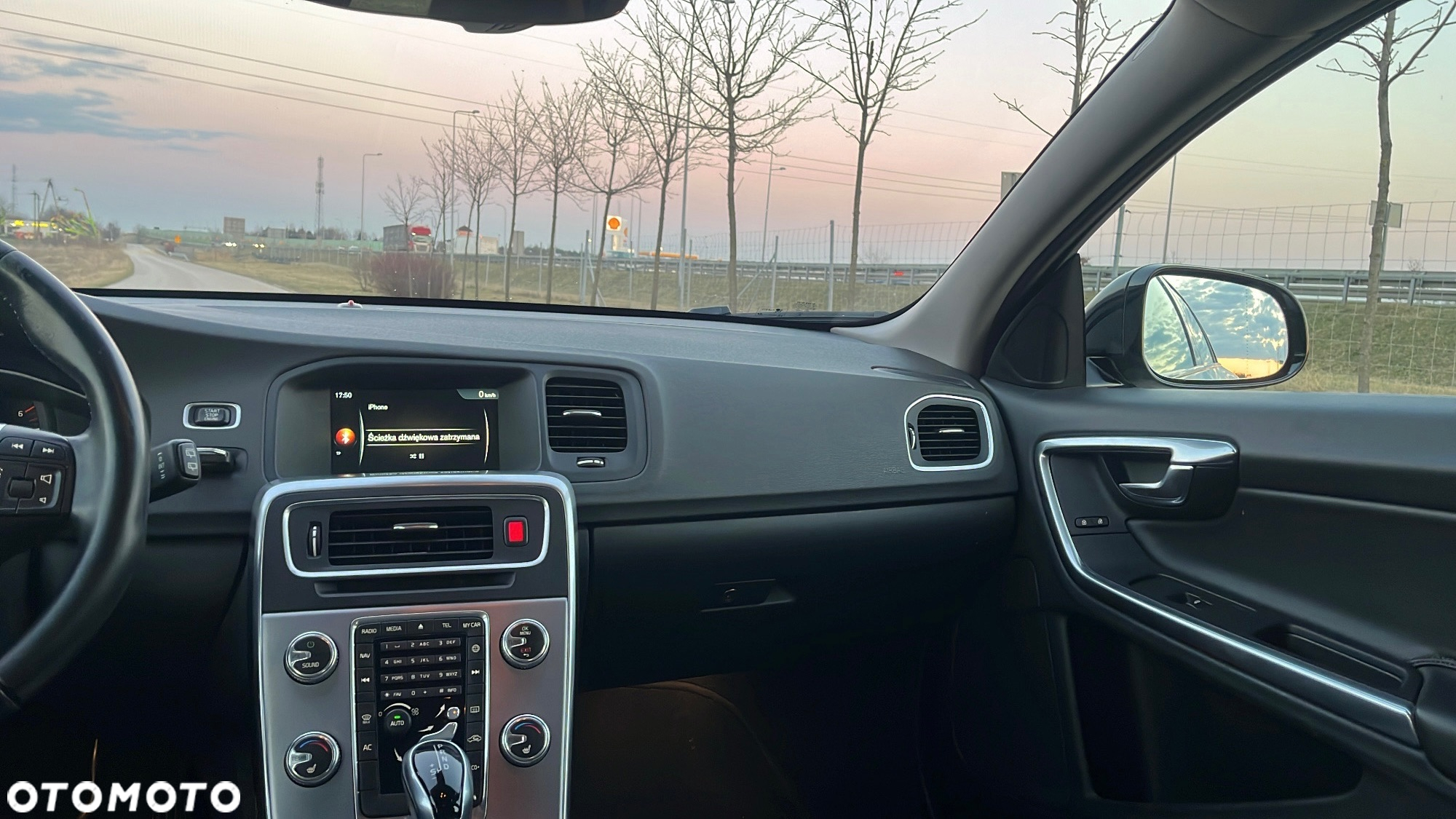 Volvo V60 Cross Country D3 Geartronic - 29