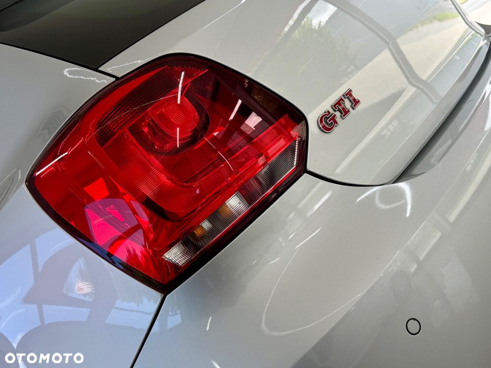 Volkswagen Polo - 22