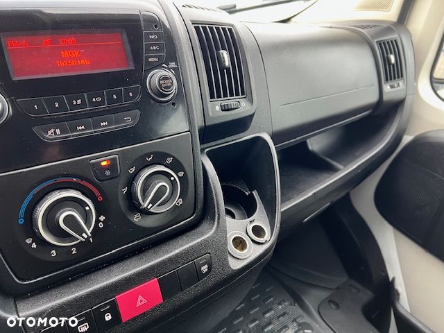 Peugeot Boxer L2H2 7-os. brygadówka doka 2,0 Hdi 130 KM - 23