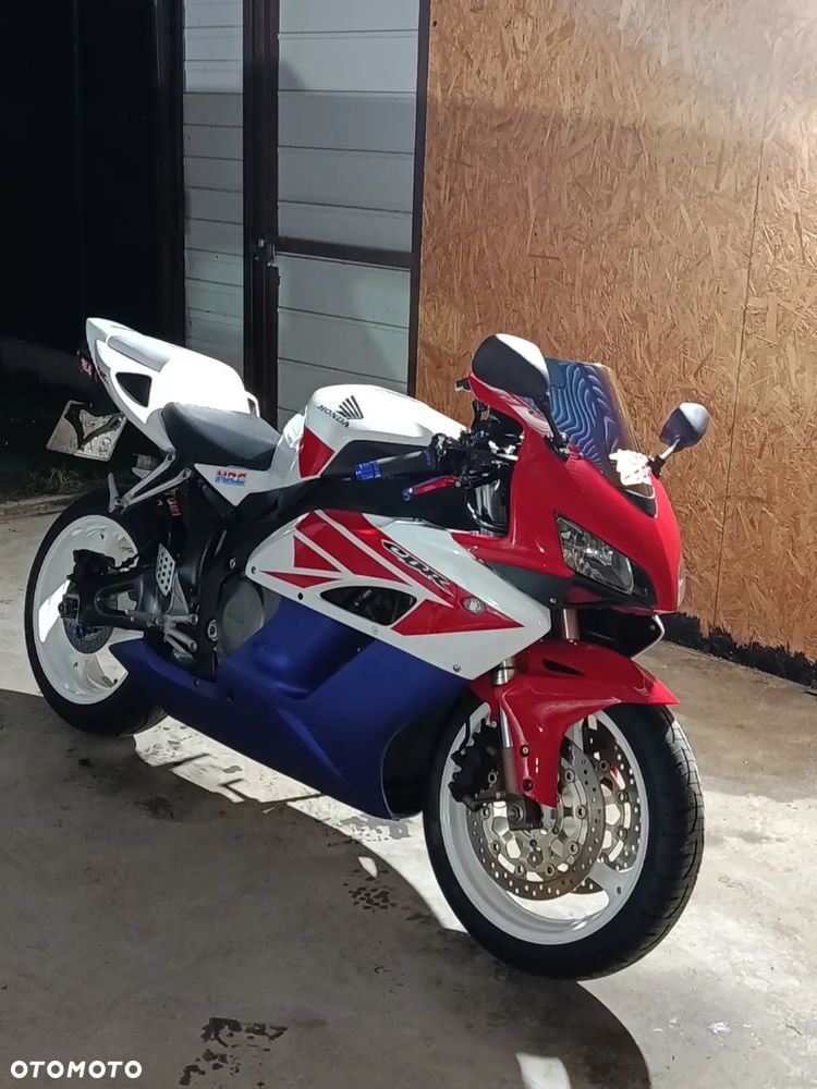 Honda CBR - 17