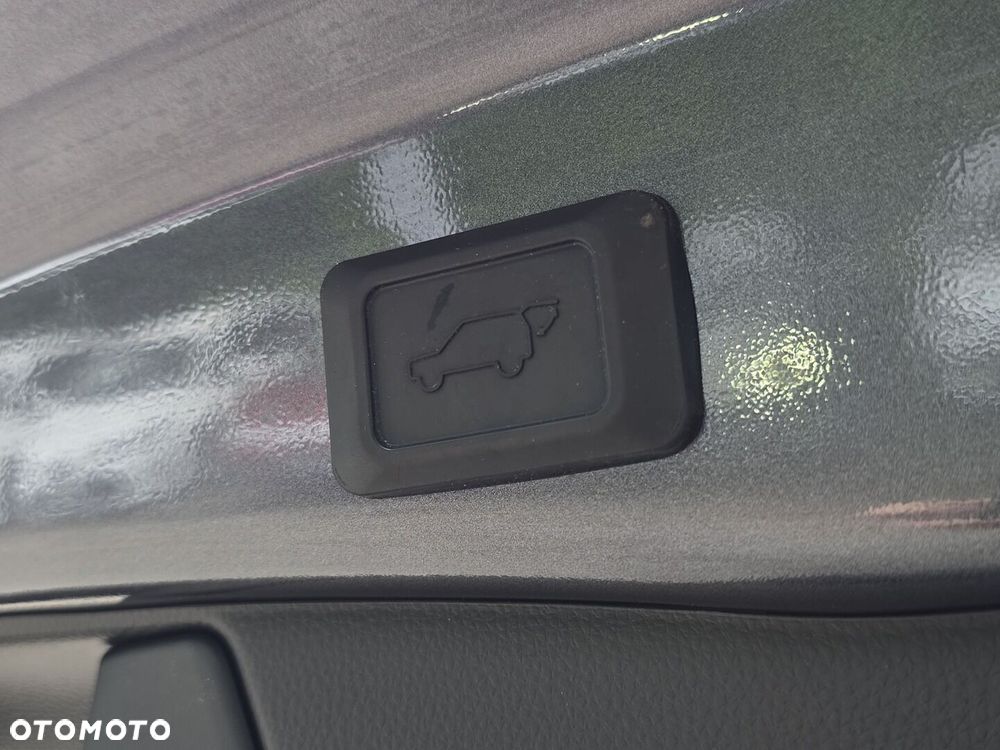 Toyota RAV4 - 22