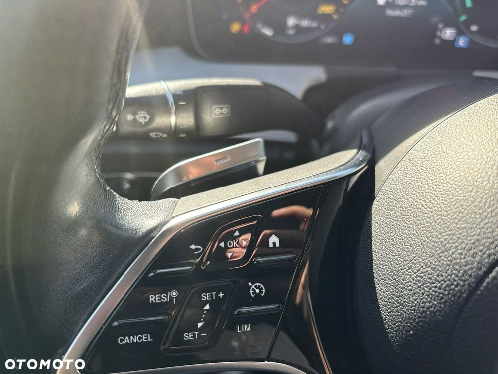 Mercedes-Benz Klasa E 220 d 4Matic 9G-TRONIC AMG Line - 26