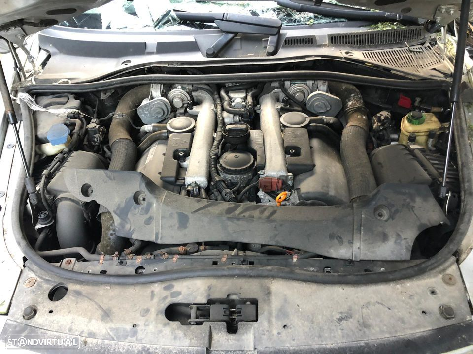 VW Touareg 5.0 TDI V10 de 2009 para peças - 5