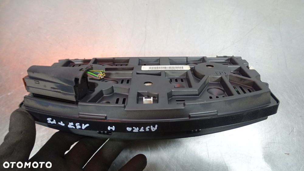 LICZNIK OPEL ASTRA H GTC 2.0T 13216674 - 8