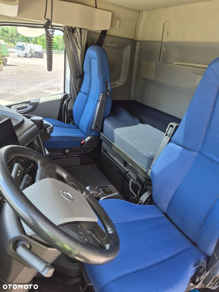 Volvo FH500 pierwszy właściciel, bogate wyposażenie, bezwypadkowy - 26