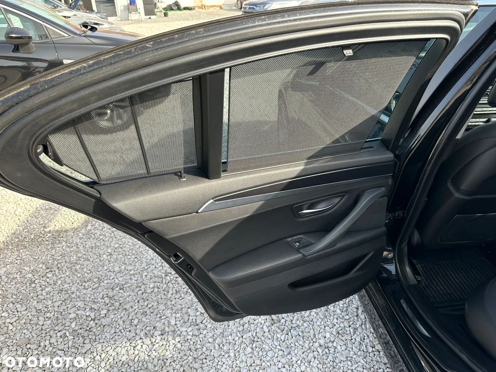 BMW Seria 5 530d xDrive Luxury Line - 20