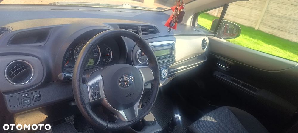Toyota Yaris 1.0 Luna - 3
