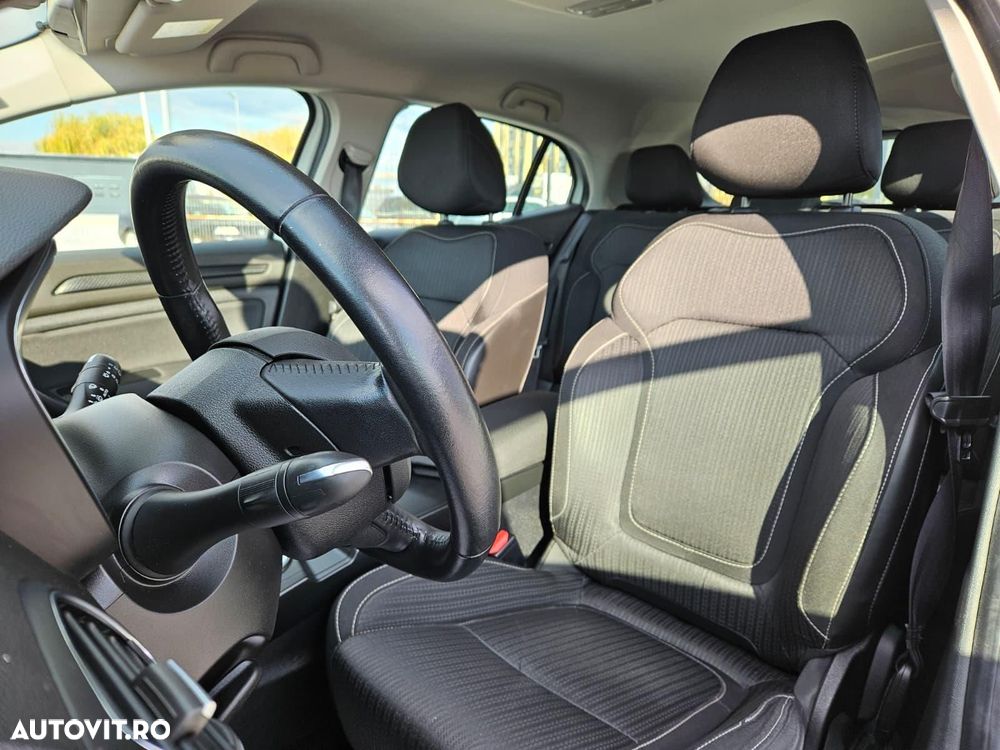 Renault Megane ENERGY dCi 110 INTENS - 5