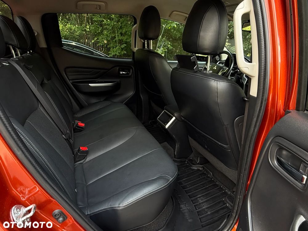 Mitsubishi L200 2.2 d DC Instyle Plus - 8