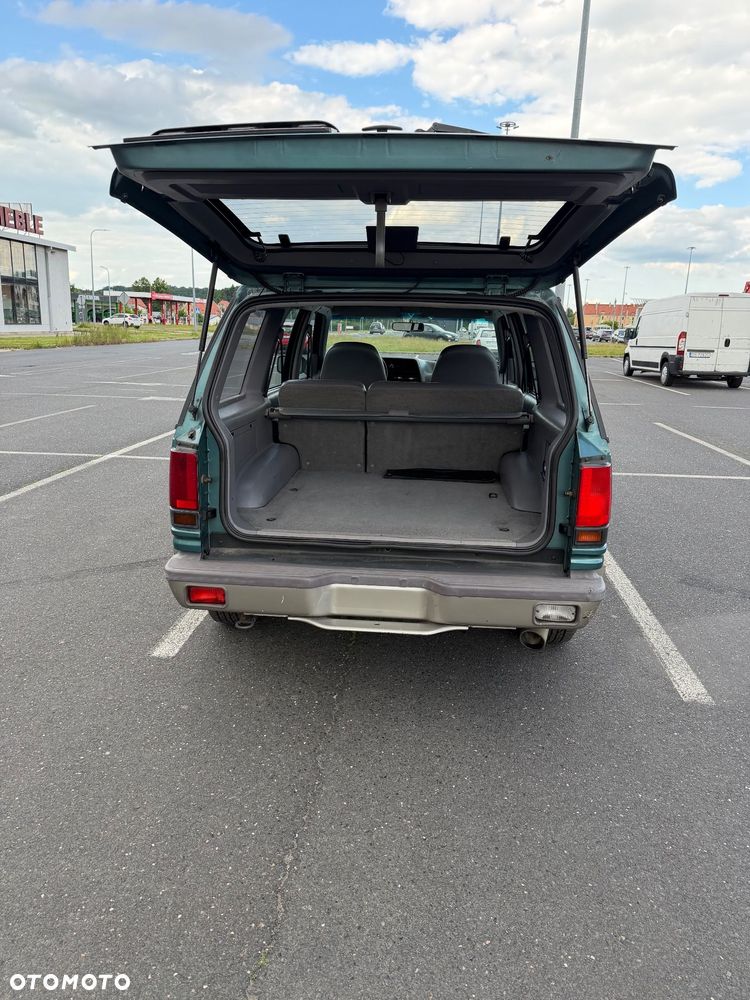 Ford Explorer Standard - 15