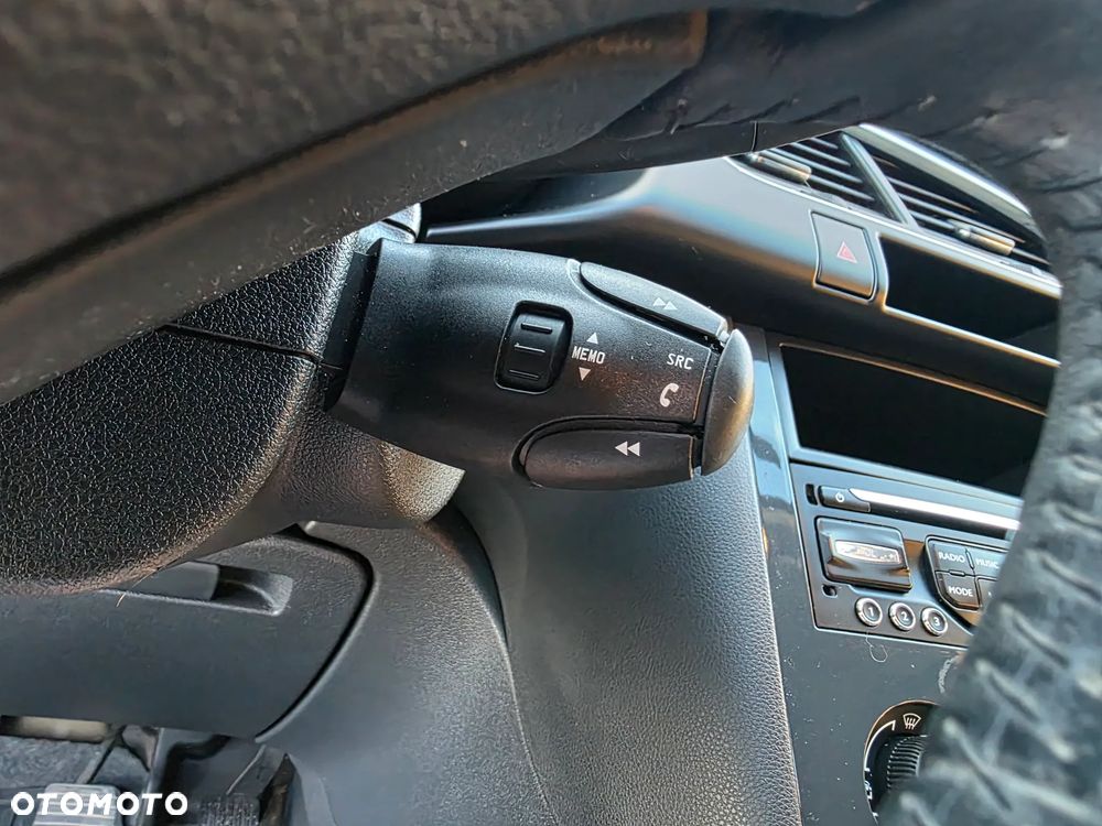 Peugeot 3008 1.6 HDi Style - 32