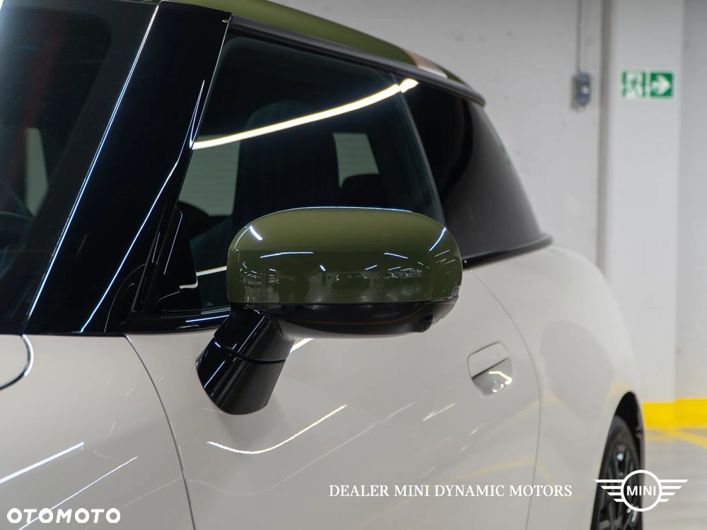 MINI Cooper E Paul Smith Edition Trim - 12