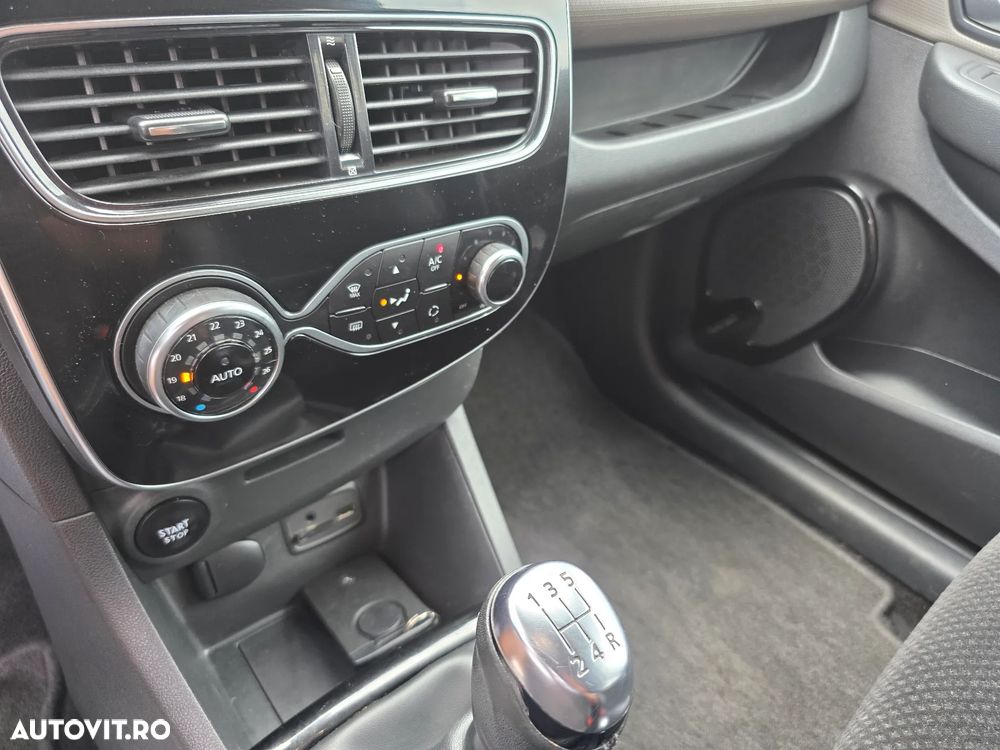 Renault Clio (Energy) TCe 90 Start & Stop INTENS - 31